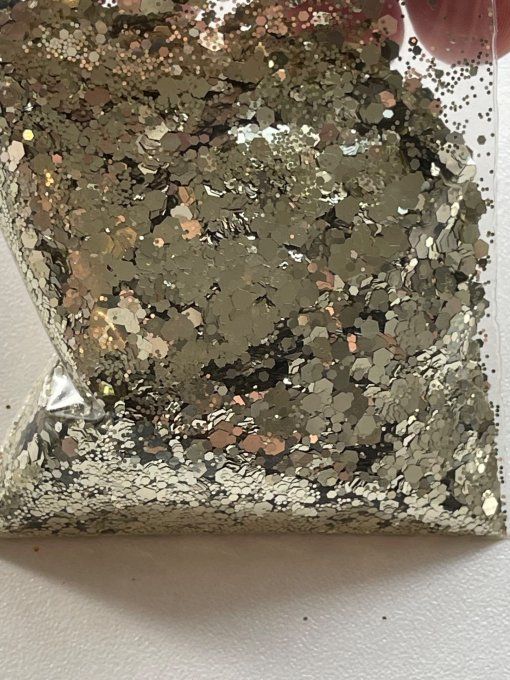 Magic 3 ( 15 gr)  -or clair